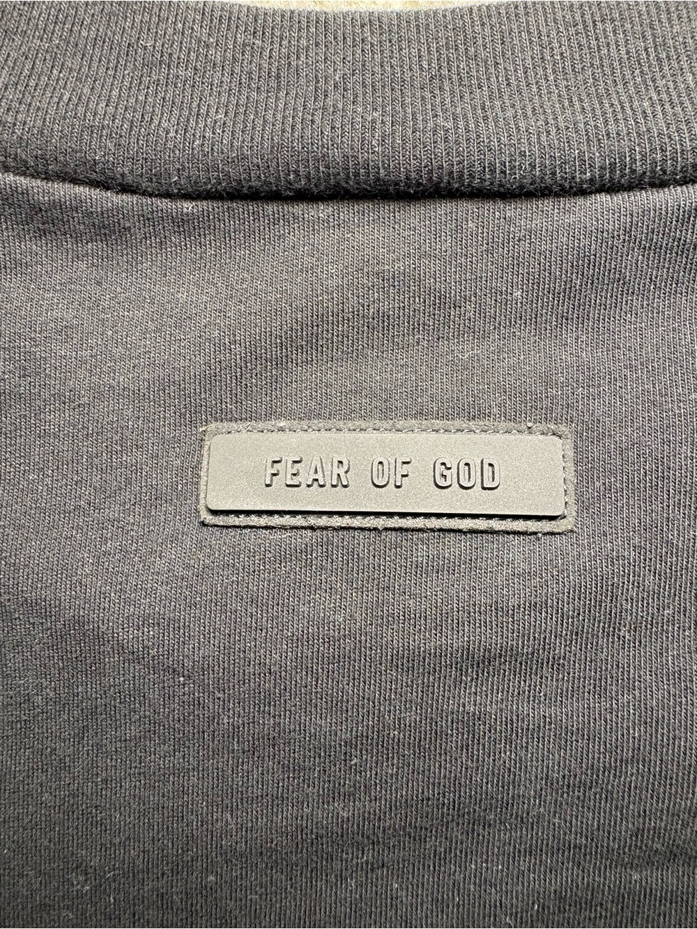 ESSENTIALS Fear of God Men’s Black Logo Crewneck T-Shirt Size Large - Picture 6 of 8